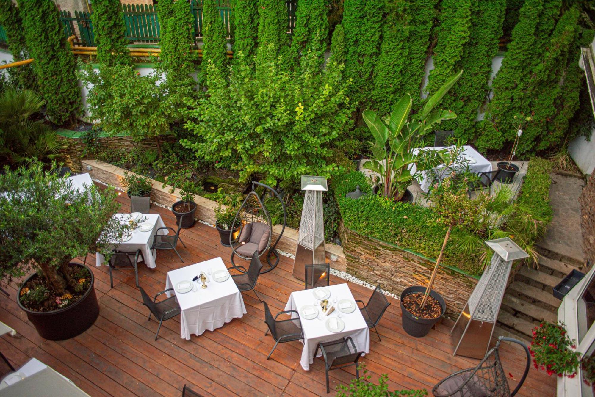 Hotel Carpathia Сіная Екстер'єр фото